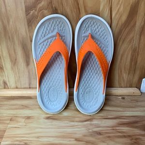 LiteRide by crocs flip flops
